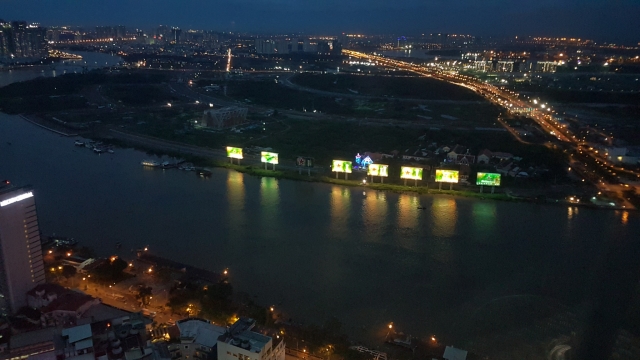 HCMC, Bitexco Financial Tower, Backpackjunkies