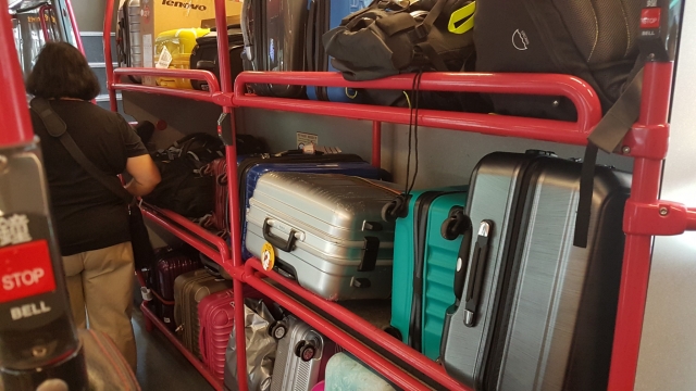 Hong Kong, Airportbus, Backpackjunkies