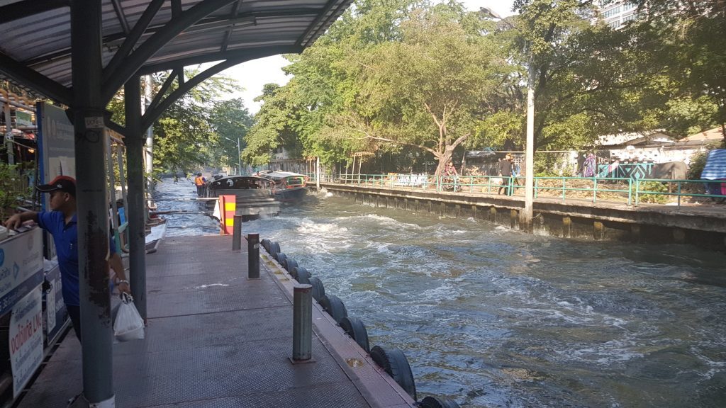 Bangkok, watertaxi, Backpackjunkies