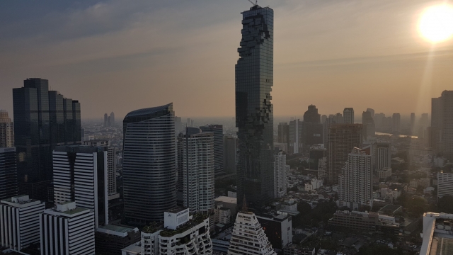 Bangkok, Cloud47 Rooftop Bar, Backpackjunkies