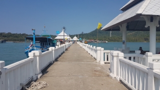 Koh Chang - Bang Bao pier - Vissersdorp_01 - Backpackjunkies Koh Chang, Bang Bao pier, vissersdorp, Backpackjunkies