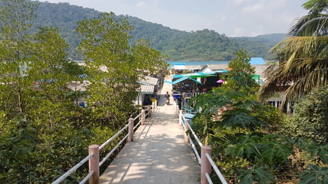 Koh Kood - Ban Ao Yai_02 - Backpackjunkies Koh Kood, Ban Ao Yai, vissersdorp, Backpackjunkies