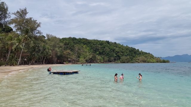 Koh Wai, snorkelen, Backpackjunkies