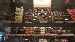 Yogyakarta - Monggo Chocolate - Backpackjunkies Yogyakarta, Monggo Chocolate, Backpackjunkies