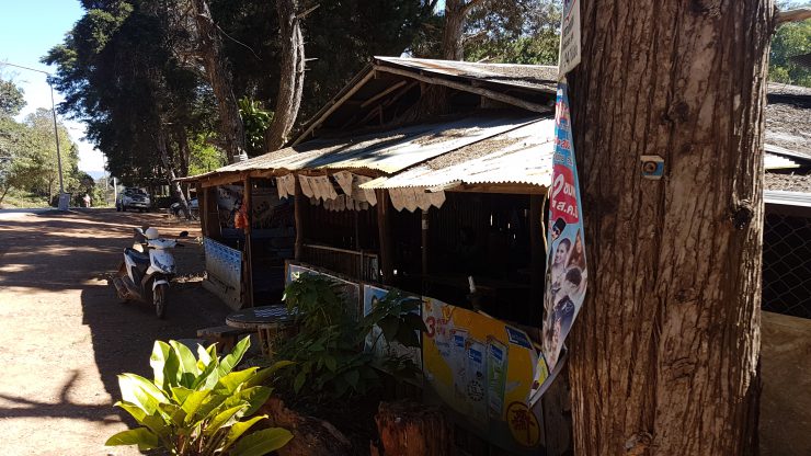 Mae Hong Song loop - Eettentje - Backpackjunkies